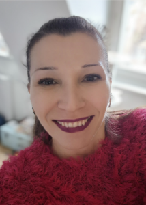 Portrait de Lolita Rotureau directrice EHPAD l'Ermitage qui a réalisé un projet architectural avec Gerontim