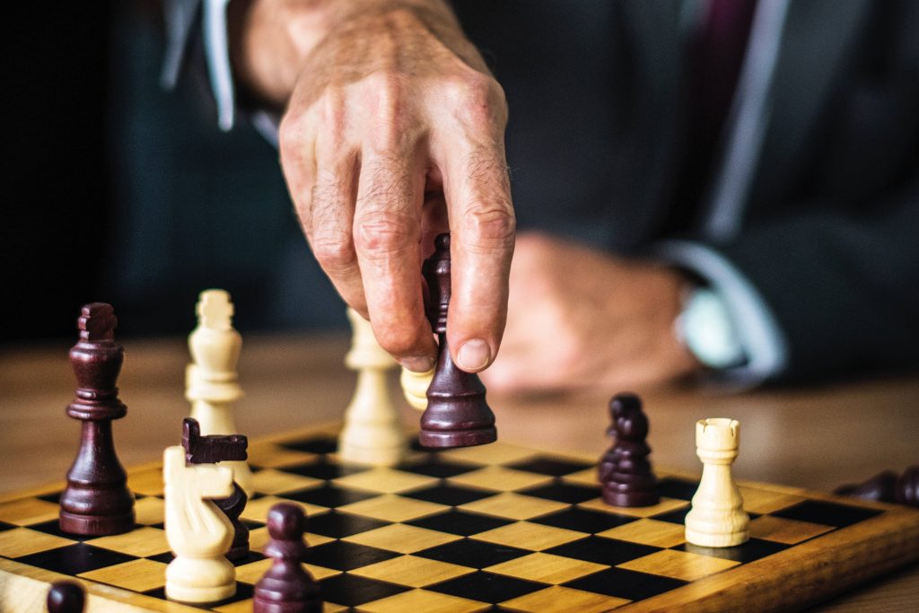 Aider les structures gérontologiques à se projeter en termes de stratégies et d’investissements Aider les structures gérontologiques à se projeter en termes de stratégies et d’investissements
