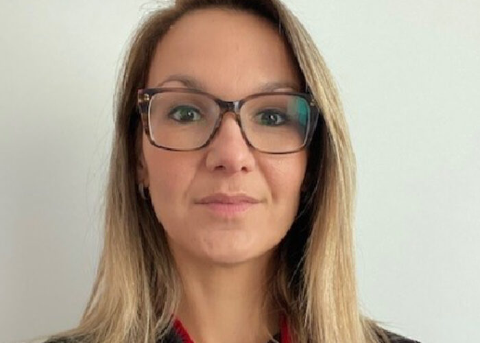 Portrait de Charlène Micol directrice de l'EHPAD la Renaudière, qui a suivi un accompagnement à la préparation de l'évaluation HAS