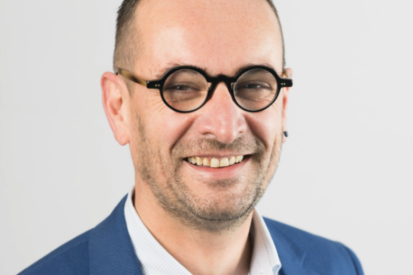 Portrait de David Logeais directeur Résidence Saint Martin, qui a suivi un accompagnement au projet d'établissement